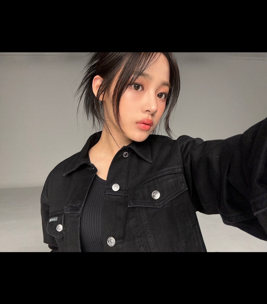 minji (@ikinminji) on Twitter photo 