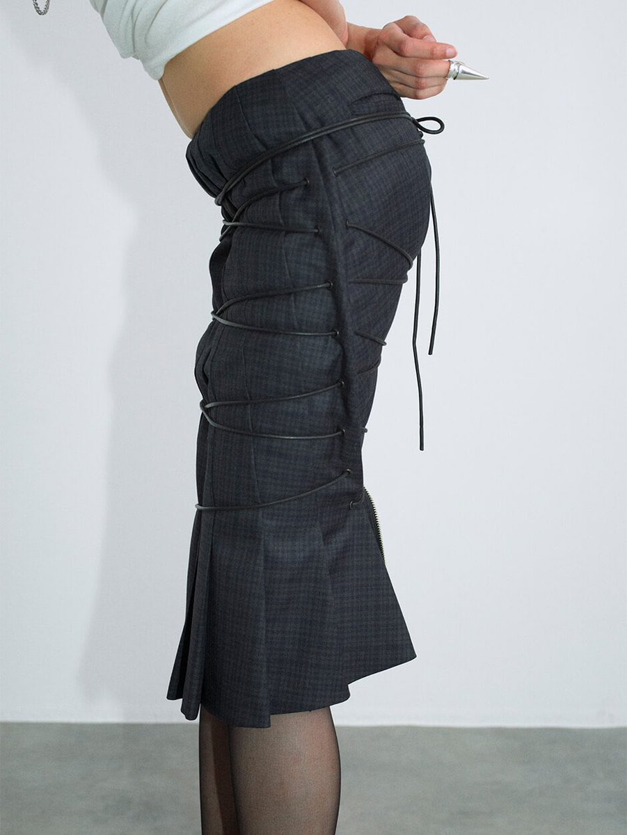 Lula Japan Webがフィーチャーする、個性に富んだブランドたち。

今回は2024年よりスタートした、ジェンダーにとらわれないデザインが魅力の「COBBLE DU」をご紹介🐦‍⬛♟️
x.gd/oBUeb