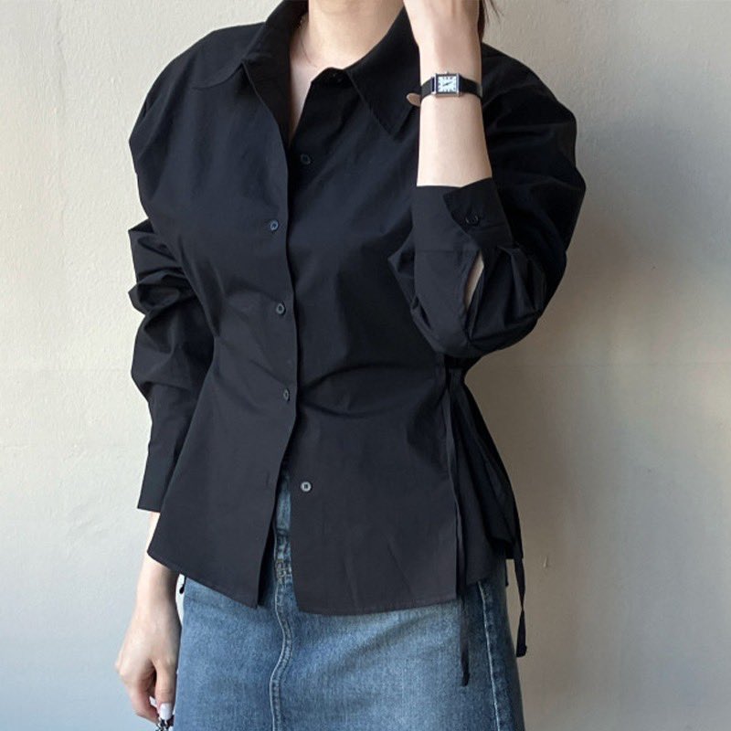 reeyychsia's tweet photo. Kemeja yang modelnya cantik2 banget cocok untuk kuliah, kerja, atau hangout 🤗💖 https://t.co/ZOxJcab7Yw