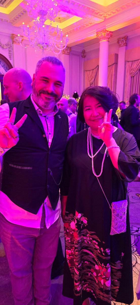 DarkVegetaMad's tweet image. Yesterday was incredible at the @BAFTAGames Nomenees party!!! I saw a lot of good friends and colleagues!
Met Yoko Shimomura... and i am still in shock... and manage to say hi to Ashley Burch
#baftagames #baftagamesawards #gamedevelopers