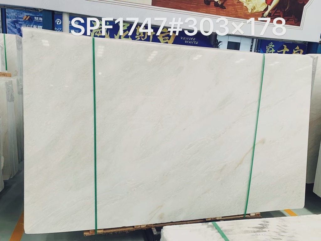 ChenZilingBlog's tweet image. ✨ Sourced directly: Royal White Marble from Namibia! 🇳🇦

These stunning blocks come straight from Chinese-owned quarries. Need premium natural stone? We have global connections! 🌍💎

DM for details on this marble or other stone varieties worldwide!

#PremiumMarble #DirectSource