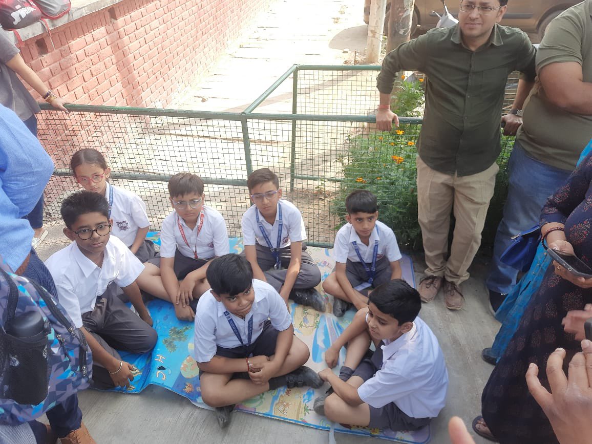 HaritasNitin's tweet photo. @narendramodi @dpradhanbjp @NCPCR_ @CMOfficeUP @IndiaToday @timesofindia @rashtrapatibhvn @basicshiksha_up @thisissanjubjp @dm_ghaziabad https://t.co/A1clr7wKdI