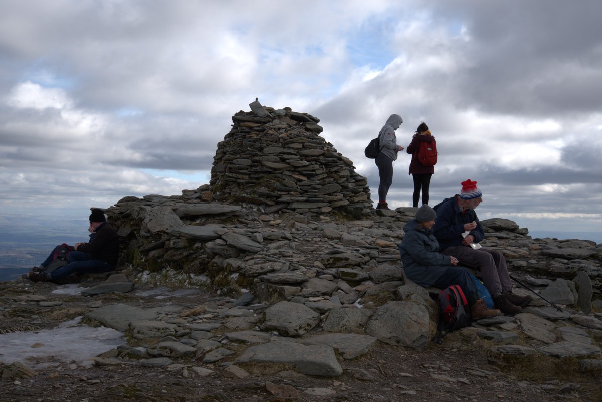 Today is national walking day.  Rolls Royce Photography Society artist, Carl Campbell, shares a beautiful image of hikers, enjoying the views.  Find out more about his work rollsroycephotograhic.com 

#artinhospital #nhs #celebrationcalendar #exhibtion #everydayextraordinary