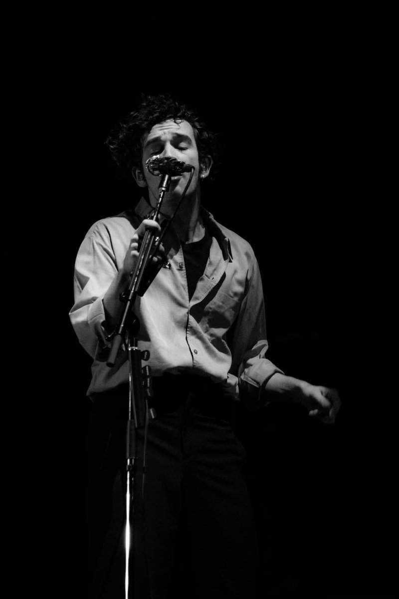 Hoy es el cumpleaños del vocalista de The 1975 y uno de mis músicos favoritos. 

Feliz cumpleaños a Matty Healy