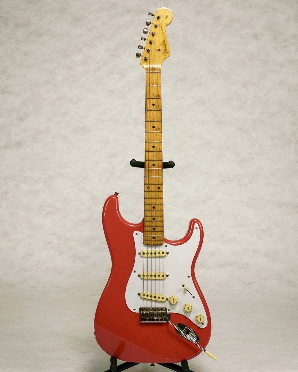 miradasurfs's tweet photo. ‘58 Fender beauty 🔥🤘
#guitarist #Strat https://t.co/YgM0VALW1i