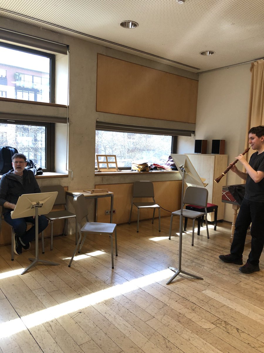 El #professorESMUC XAVIER BLANCH fent classe a l’<a href="/esmuccat/">ESMUC</a> 
 
 #MúsicaAntiga #EarlyMusic