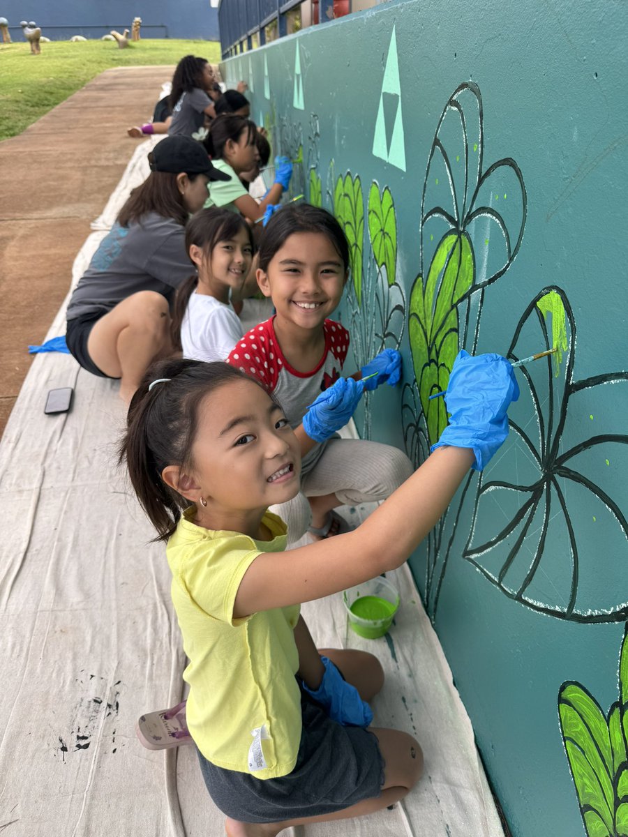Day 2 Mural Project! <a href="/RedHillHI/">Red Hill Elementary</a>