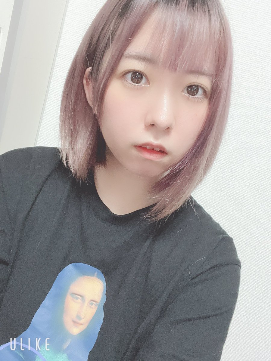 fukazume360's tweet photo. ずっと派手髪ショートだったから本当に今髪の毛長いし落ち着いてるの奇跡　また派手髪ショートにしたいけどロングにもしたい https://t.co/1hMxjb1bya