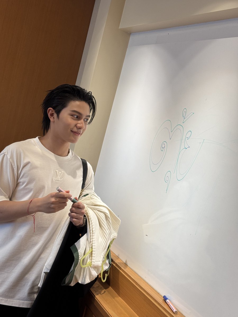 EstRvp's tweet image. 🎂🎉😙

WILLIAM BD 2025
#RockAt1stSightxWilliam