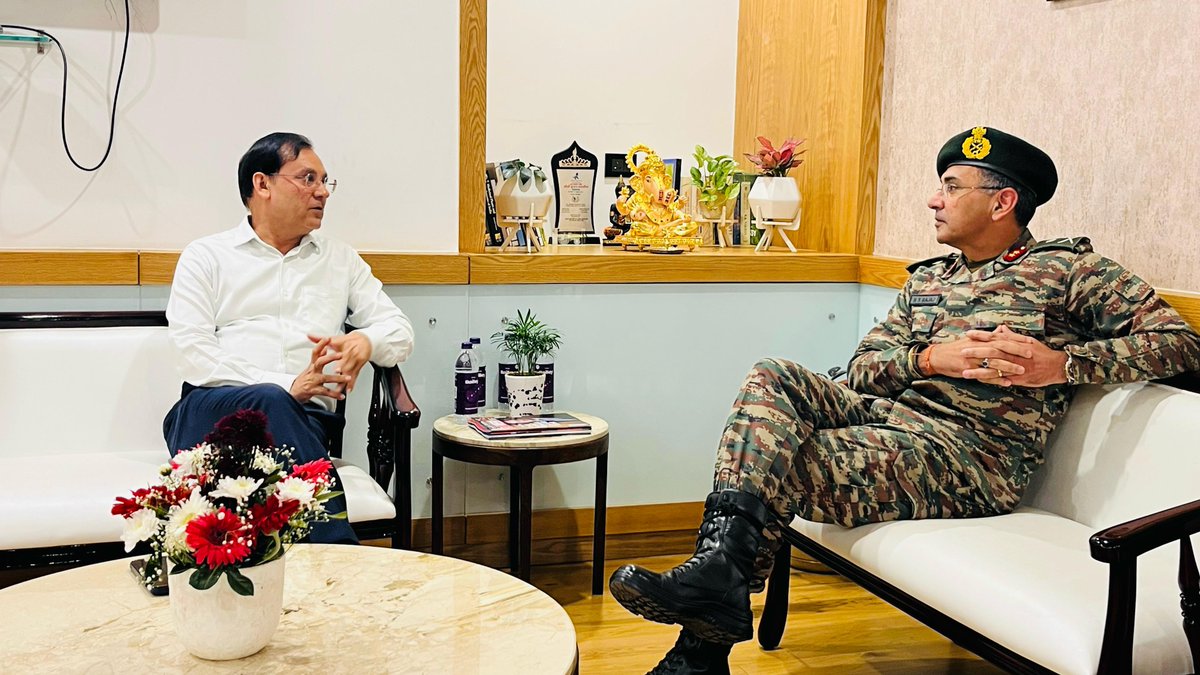 GajrajCorps_IA's tweet photo. *Rashtra Nirmaan – Veterans Se Sanjhedari & Security Synergy*

COS #GajrajCorps_IA called on Dr Ravi Kota, IAS, #ChiefSecretaryAssam; Dr Krishna Kumar Dwivedi, IAS, #PrincipalSecretary to the Hon’ble CM of Assam; and Shri Harmeet Singh, IPS, #DGPAssam in #Guwahati.

Discussions with the #ChiefSecretary focused on harnessing the potential of Veterans for #RashtraNirmaan and achieved several positive outcomes towards #VeteransEmpowerment—reaffirming the national commitment to their welfare and continued role in nation-building.

Engagement with the #DGPAssam centred on strengthening #RearAreaSecurity through enhanced intelligence sharing and closer coordination with #AssamPolice.

A strong reaffirmation of joint preparedness and dedication to Veterans welfare.

#TogetherWeStand #SynergyInAction #IndianArmy #WeCare
@adgpi @easterncomd @GajrajCorps_IA