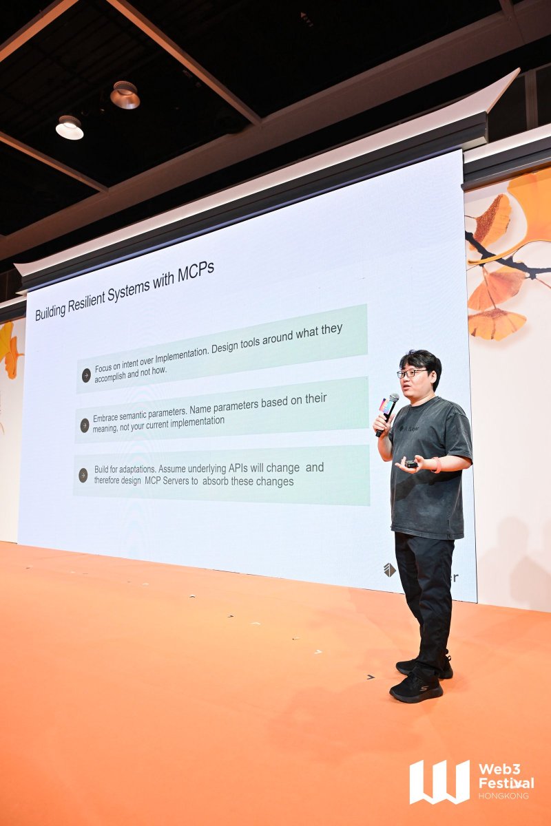 DRK_Lab's tweet image. 🎓YQ @yq_acc, Founder of @alt_layer, is giving a speech on "AUTONOME: Backbone of a Verifiable and Interoperable Agentic Web" at #WSC2025.
🗓️Apr 8, 2025 | 09:30-17:30
📍STAGE 2, HK WEB3 FESTIVAL
🔗Livestream: youtube.com/watch?v=PG5fw6…
#WSC2025 #Web3Festival #HK