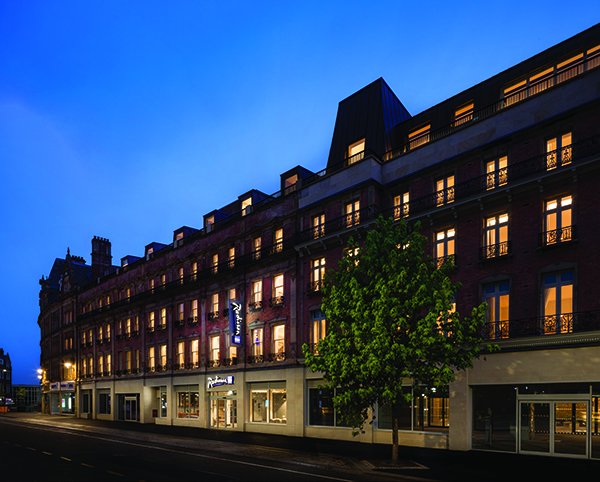 Premier Hospitality Magazine (@phbyroma) on Twitter photo Premier #Hospitality - A key component of Sheffieldās Ā£480mĀ Heart of the CityĀ development, a stunning new flagship Radisson Blu hotel has opened in the heart of the city.
Designed byĀ HLM Architects, working with main contractors McLaughlin & Harvey
premierconstructionnews.com/2025/02/05/rad⦠Premier #Hospitality - A key component of Sheffieldās Ā£480mĀ Heart of the CityĀ development, a stunning new flagship Radisson Blu hotel has opened in the heart of the city.
Designed byĀ HLM Architects, working with main contractors McLaughlin & Harvey
premierconstructionnews.com/2025/02/05/radā¦
