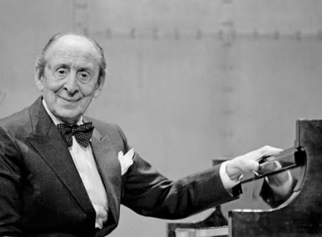 Eva Buzzi tweet media