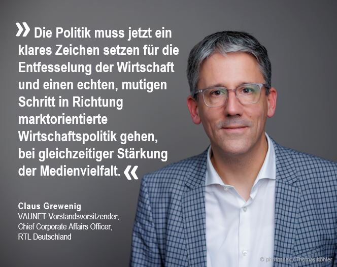 "Jetzt ist die Zeit für Anreize statt neuer Verpflichtungen!" In <a href="/Horizont/">HORIZONT</a> nennt VAUNET-Vorstand Claus Grewenig klare Prioritäten für die Medienpolitik: u.a. Steueranreize für Filmproduktionen, Verzicht auf Werbeverbote &amp; Haftung für #BigTech-Plattformen👉
horizont.net/medien/nachric…