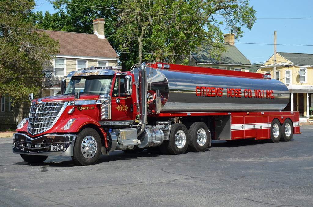 #TankerTuesday Here's a selection of Tankers from across the pond in #USA. These examples are from Depts in Delaware, Maryland and Pennsylvania 🇺🇸🚒📷