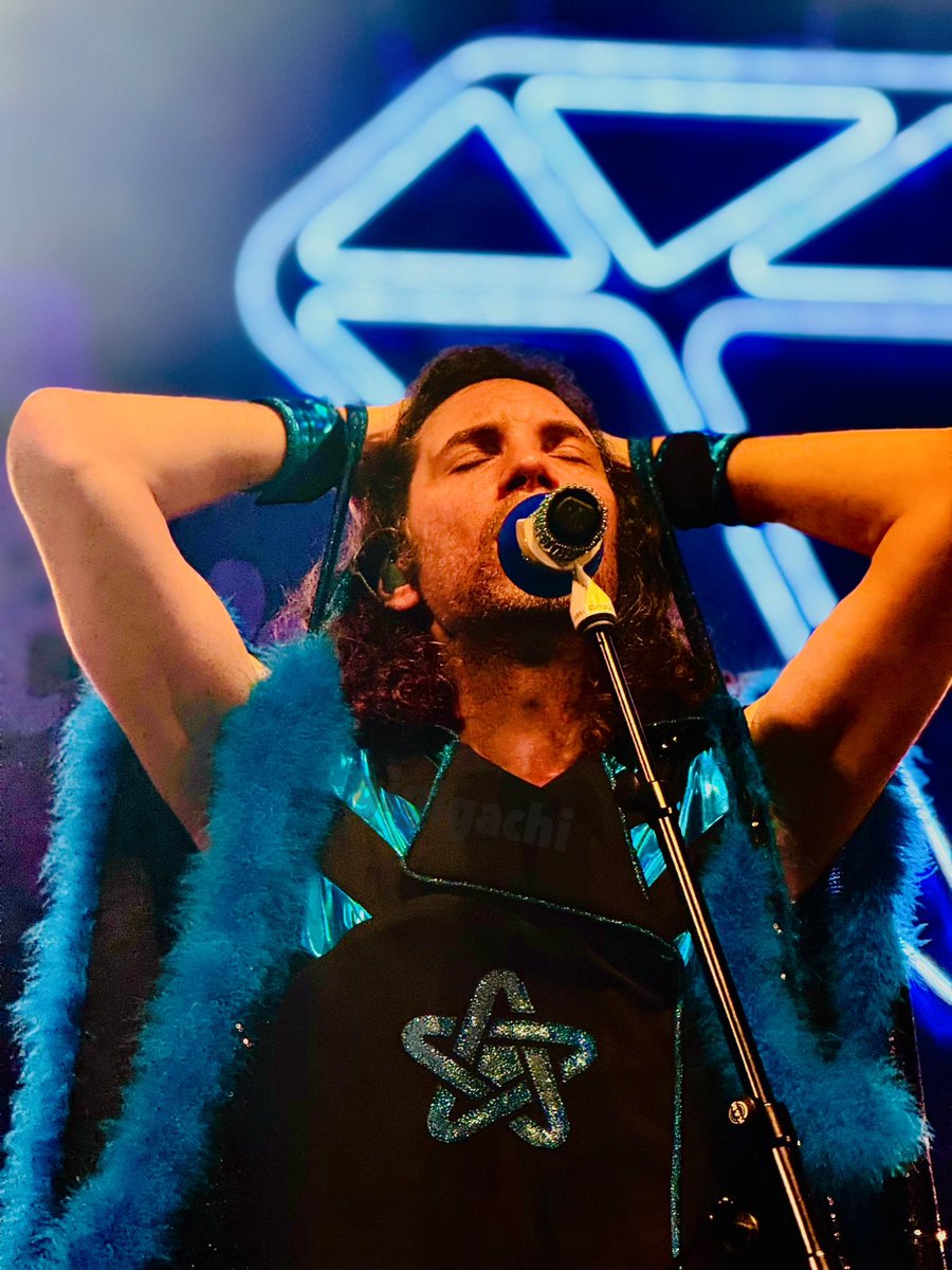 gigi @ silly little walkies tweet media