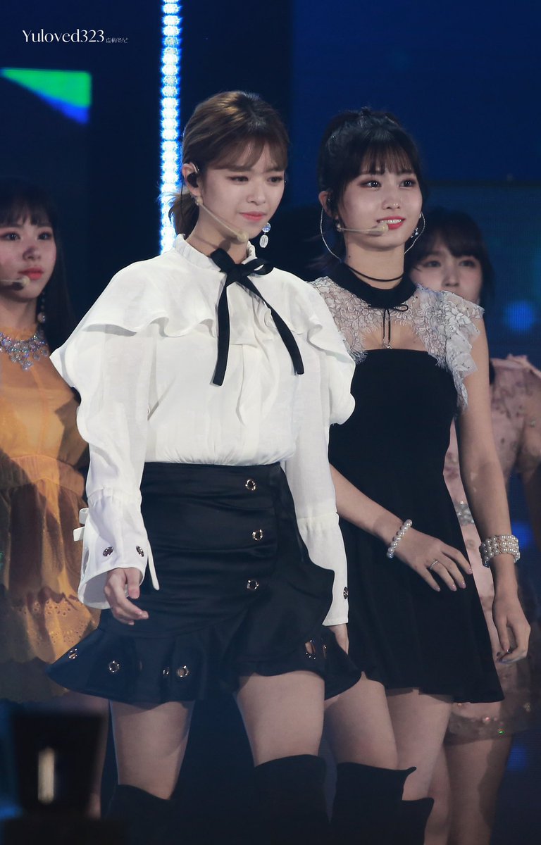 Yuloved323's tweet photo. #AprilFoolsDay
#TWICE #트와이스 
#모모 #MOMO #モモ #정연 #Jeongyeon https://t.co/ls9OmCnnb7