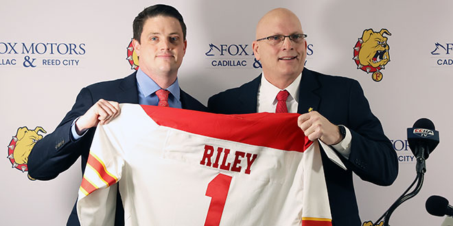 'I Can Help Bring Progress Here' ... Riley Takes the Reins at Ferris State, Ready For the Challenge - collegehockeynews.com/news/2025/03/3… <a href="/FerrisHockey/">Ferris State Hockey</a>