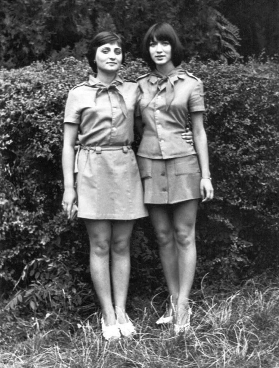 fasc1nate's tweet photo. Young Pioneer leaders in Soviet Union, 1970s. https://t.co/kY8qNaLytw