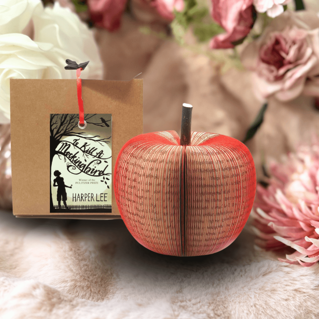 Paperappleco's tweet photo. To Kill a Mockingbird Book Apple – A Unique Literary Gift https://t.co/Wmypd8Pyj6 #CreatonCrafts #mhhsbd #Shopify #MyNewTag #PersonalisedBook https://t.co/SCM97OkWFe