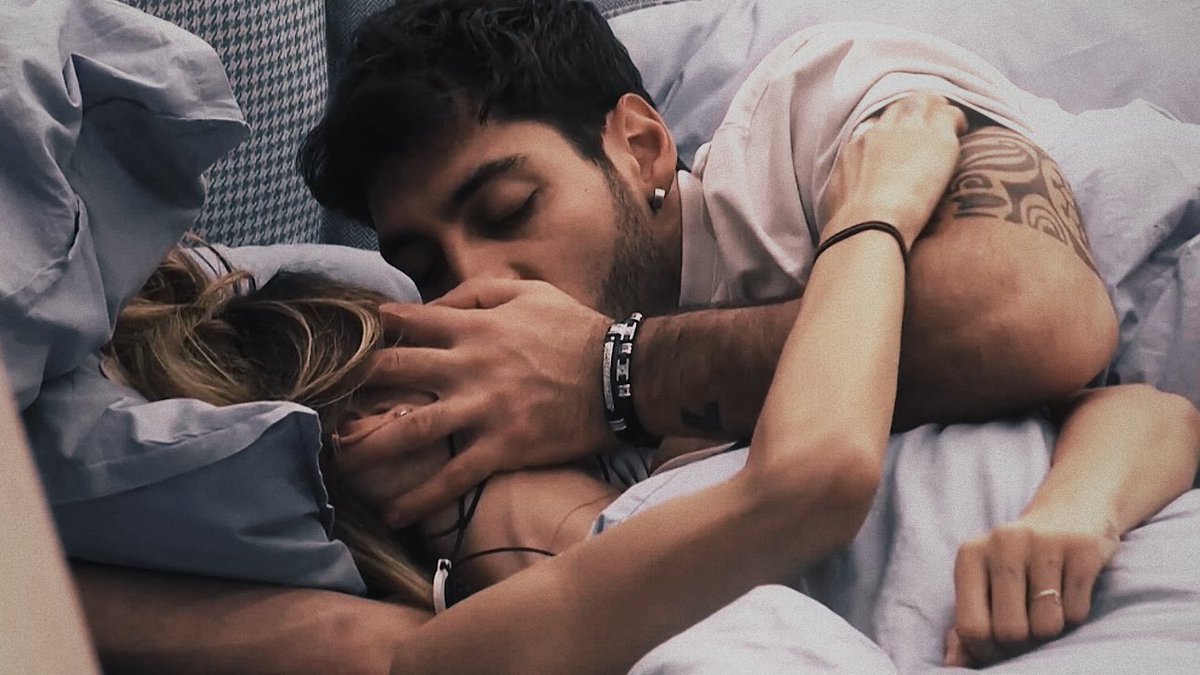 heleners__'s tweet photo. AVETE VINTO VOI.

L’AMORE VERO.❤️‍🩹
#helevier #heelners #Grandefratello https://t.co/cyrAHoWpO4