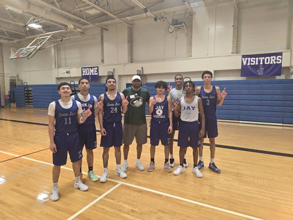 Coach Taylor (W.) (@coachtaylorog) on Twitter photo Thank you Coach Rice <a href="/CoachKRice04/">Kevin Rice</a> Bismarck State College <a href="/mysticmbball/">BSC Mystics Men’s Basketball</a> for taking your time out to come by and watch our guys <a href="/SAJayBoysBball/">San Antonio Jay Boys Basketball🏀Mu-Tang</a> workout today. We appreciate you Coach Rice. Thank you Coach Rice <a href="/CoachKRice04/">Kevin Rice</a> Bismarck State College <a href="/mysticmbball/">BSC Mystics Men’s Basketball</a> for taking your time out to come by and watch our guys <a href="/SAJayBoysBball/">San Antonio Jay Boys Basketball🏀Mu-Tang</a> workout today. We appreciate you Coach Rice.
