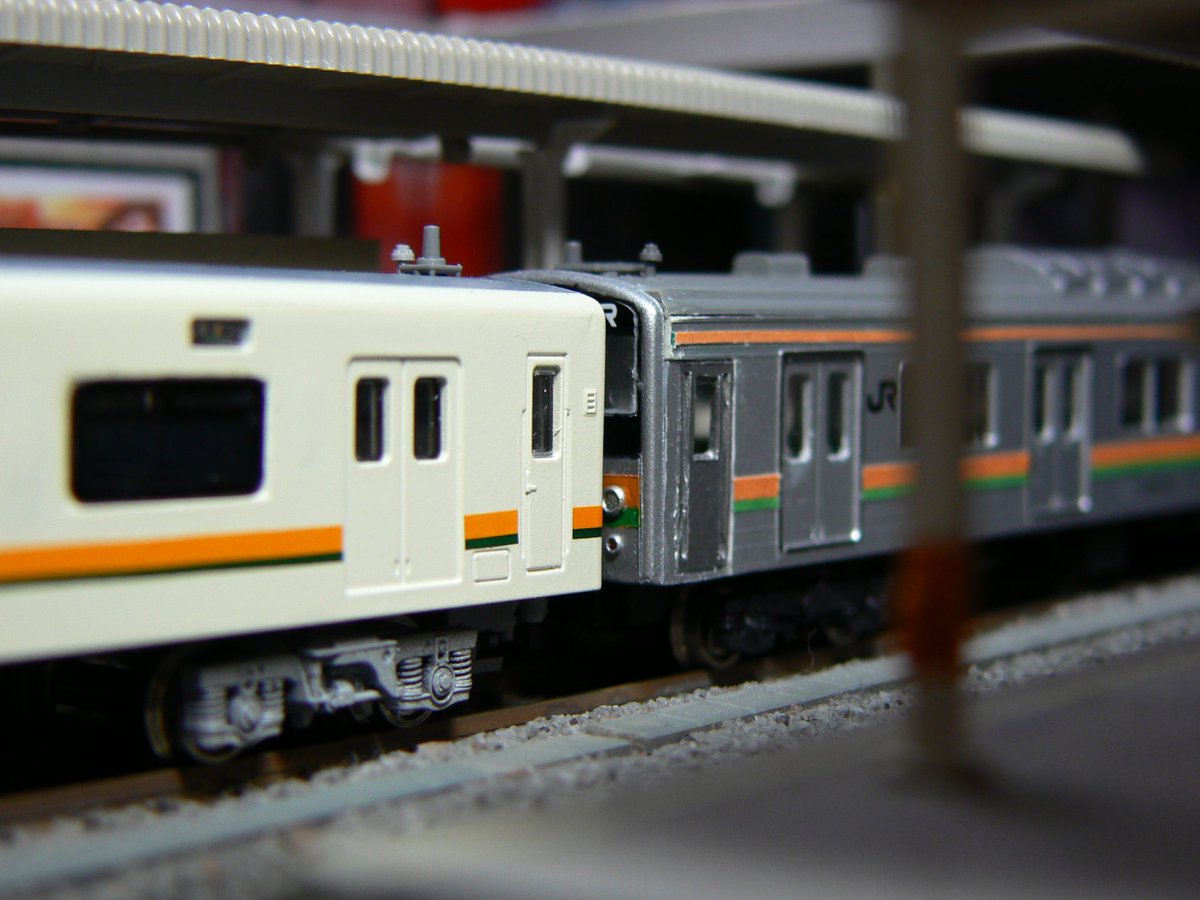 #エイプリルフールなのでウソ電の画像を貼る
315系に置き換えられちゃいましたね。体質改善もしたのに…。