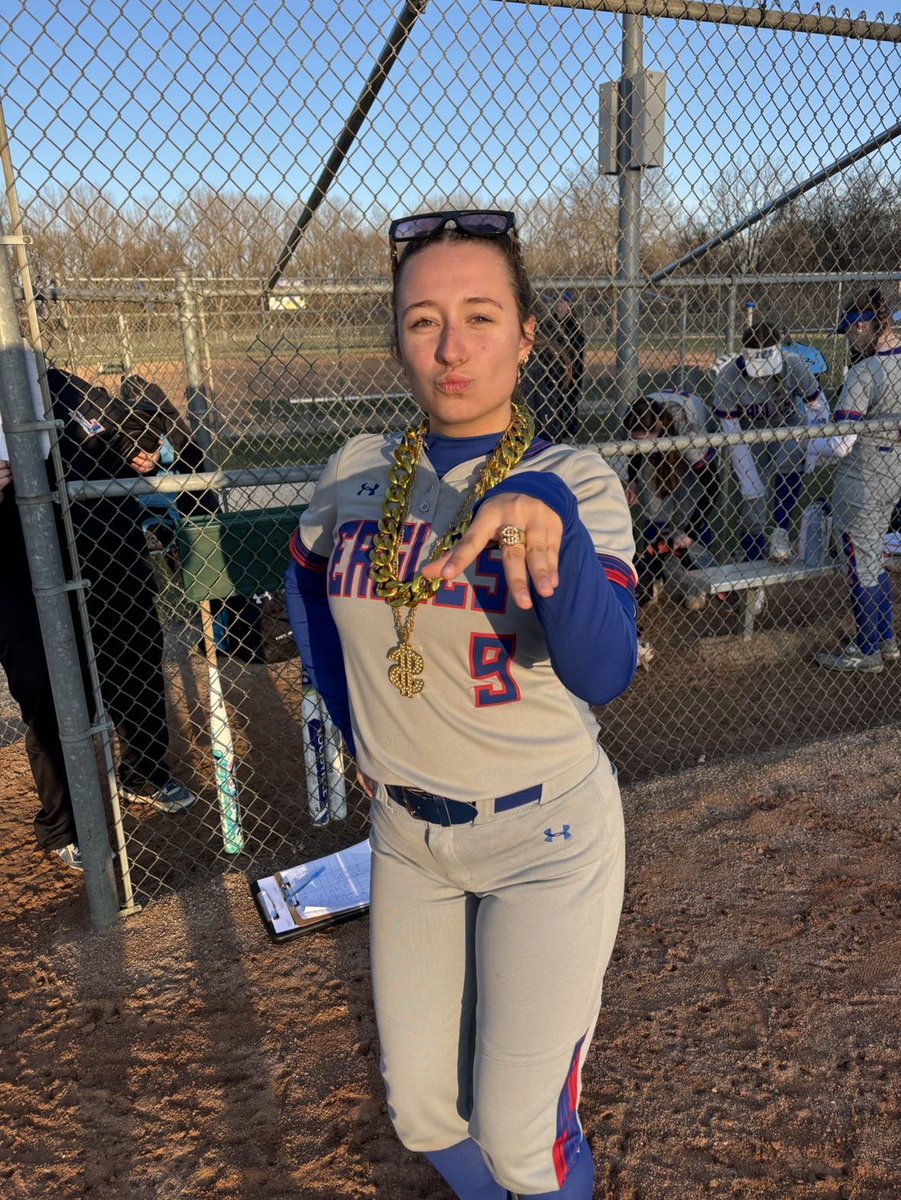 Lakes Softball (@softball_lakes) on Twitter photo Great team win tonight against Marian Central 11-1! We had our first two bomb squad members, congrats <a href="/EmilyOvaska/">Emily Ovaska</a> and Rae!! Our stud chain of the game goes to <a href="/aubreymurray26/">Aubrey Murray</a> with 9 strikeouts and only gave up 1 hit! Congrats to <a href="/ZChristian2027/">Zoey Christian</a> with 4 runners caught stealing! Great team win tonight against Marian Central 11-1! We had our first two bomb squad members, congrats <a href="/EmilyOvaska/">Emily Ovaska</a> and Rae!! Our stud chain of the game goes to <a href="/aubreymurray26/">Aubrey Murray</a> with 9 strikeouts and only gave up 1 hit! Congrats to <a href="/ZChristian2027/">Zoey Christian</a> with 4 runners caught stealing!