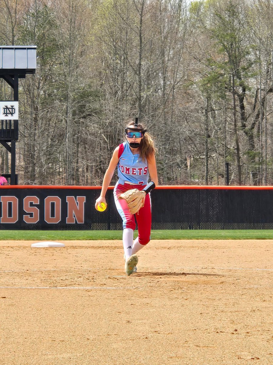Took the Win against North Davidson High School 4-1! Proud of the defense I had behind me this weekend 🩵