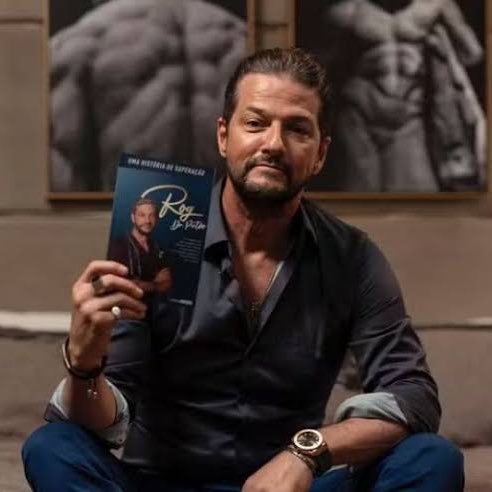 lucasmaciel's tweet photo. Maria de Fátima cairia facilmente nas ideia do Dr Peitão #ValeTudo https://t.co/0RTNYgcxkt