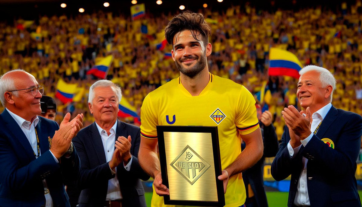 ueclot's tweet photo. Homenatge en majúscules el viscut a Can Robacols. Tothom dempeus per aplaudir a Fernando Calero, possiblement el jugador més important de la història de la UE Clot. 

El cafetero, fundamental dels ascensos desde la primera temporada a @striker_manager!

Sempre, 9! #miteclotenc https://t.co/2NQXXh84il