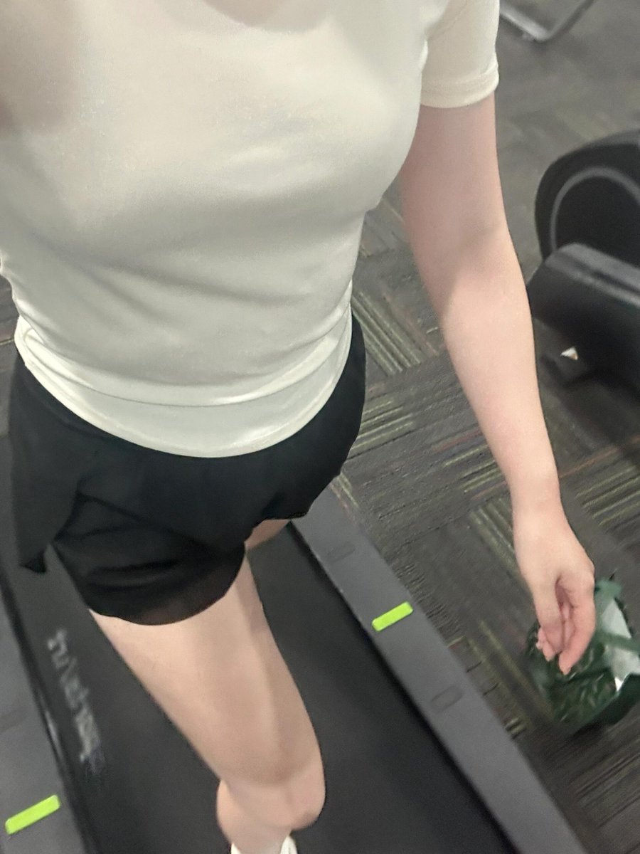 justiceriddles's tweet image. 胡天, [2025/4/1 1:09]
I love working out and I wish I could have a healthy body.😁