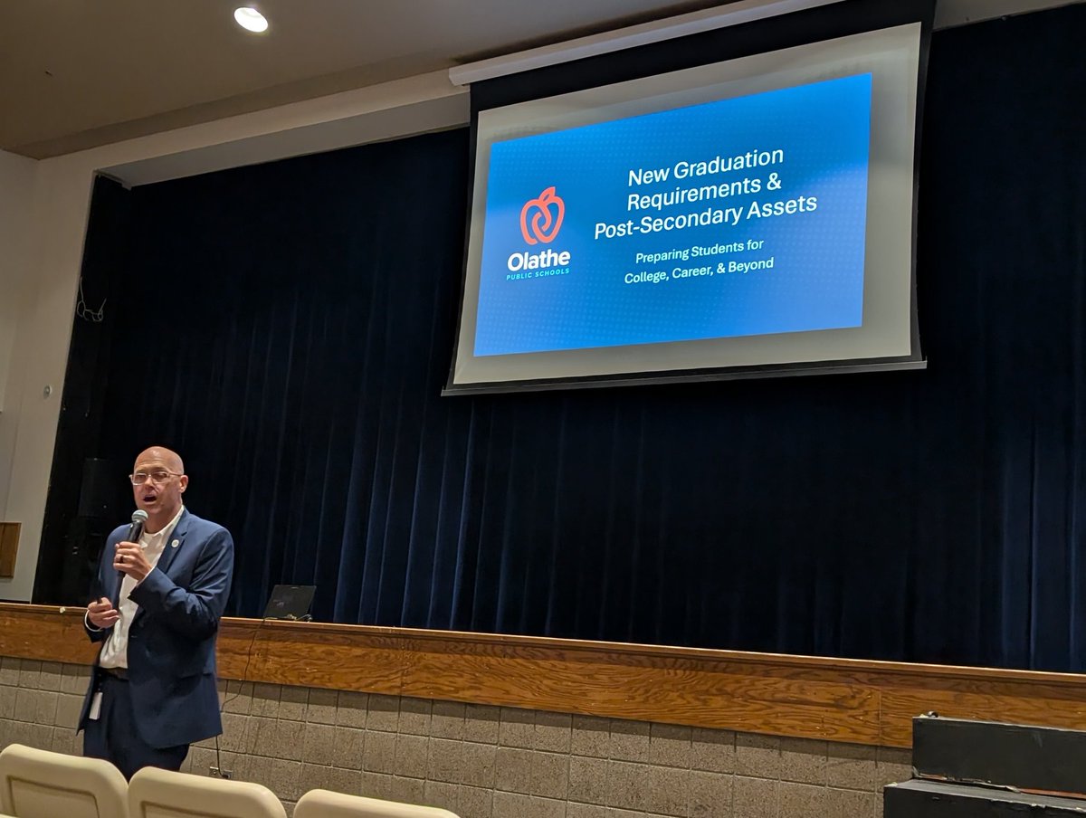 OPS District School Site Council Meeting tonight <a href="/OlatheEastHawks/">Olathe East High School</a> 
Two quality presentations Facing Fentanyl and Graduation Requirements for the Class of 2028.  Thank you for attending SSC members from across the district.