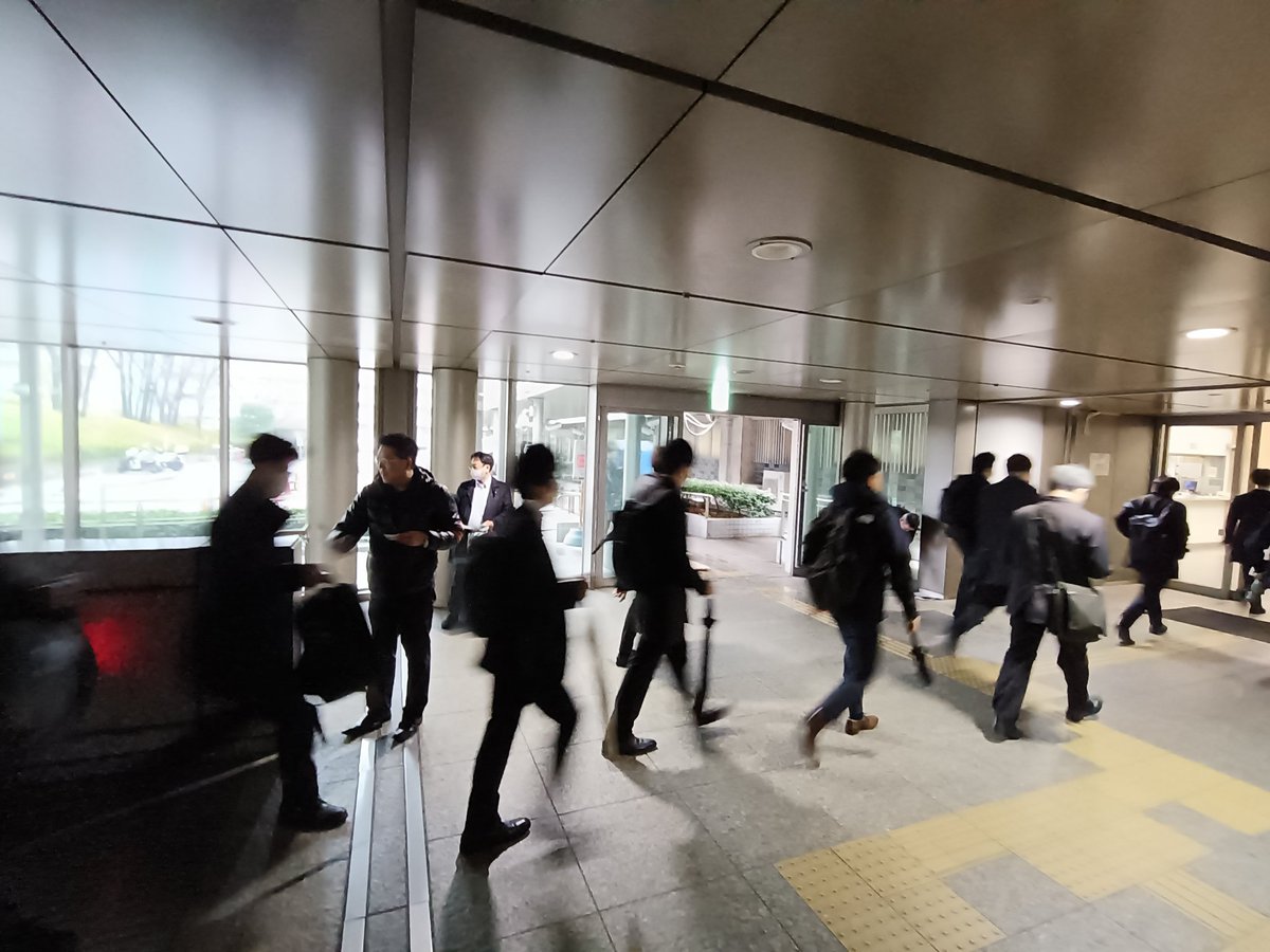 KokkoRoso's tweet image. 国土交通労組は本省支部と全通信と共同で早朝宣伝行動を行い、花粉症の時期なのか多くの方が受け取ってくれました。自分の職場に労働組合はあるんだということを知ってもらえることができたので、良かったです。