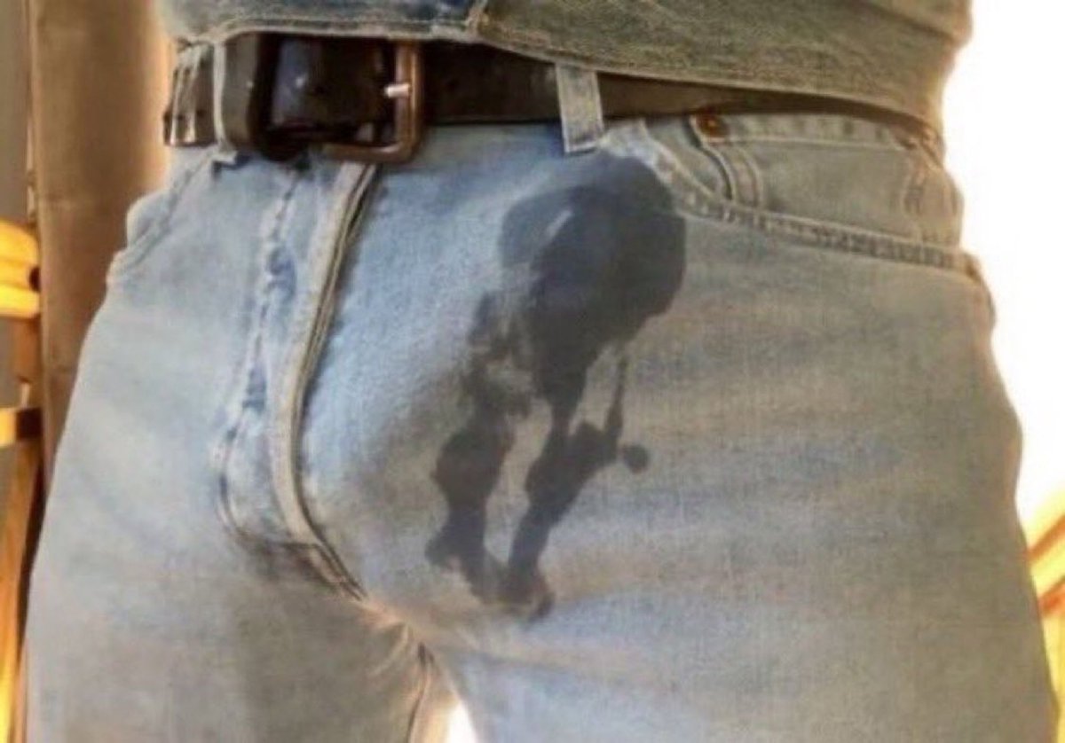 Vontade de dançar agarradinho com ele roçando pica com pica ao som de lua cheia