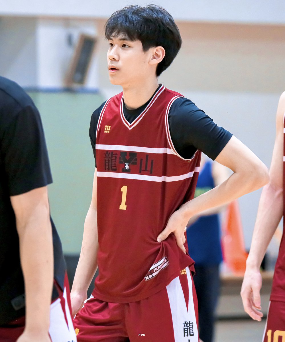 for_20010102's tweet photo. 🏀

#만우절 #곽건우 #용산고농구부 https://t.co/UI4CGukGq2
