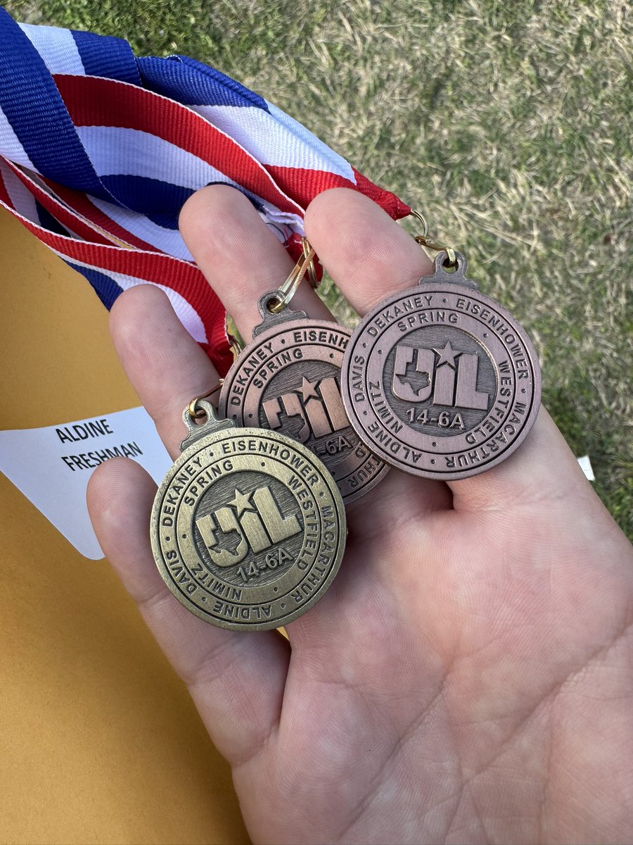 brentcates20's tweet image. Track season for our Freshman & JV boys. Happy to see our younger guys compete well in the district meet! Our two Freshman boys competed great! Abidan won the 3200 meter race and took 3rd in the 1600 meter. Allen took 3rd in the 3200 meter race. The future is bright for Aldine!