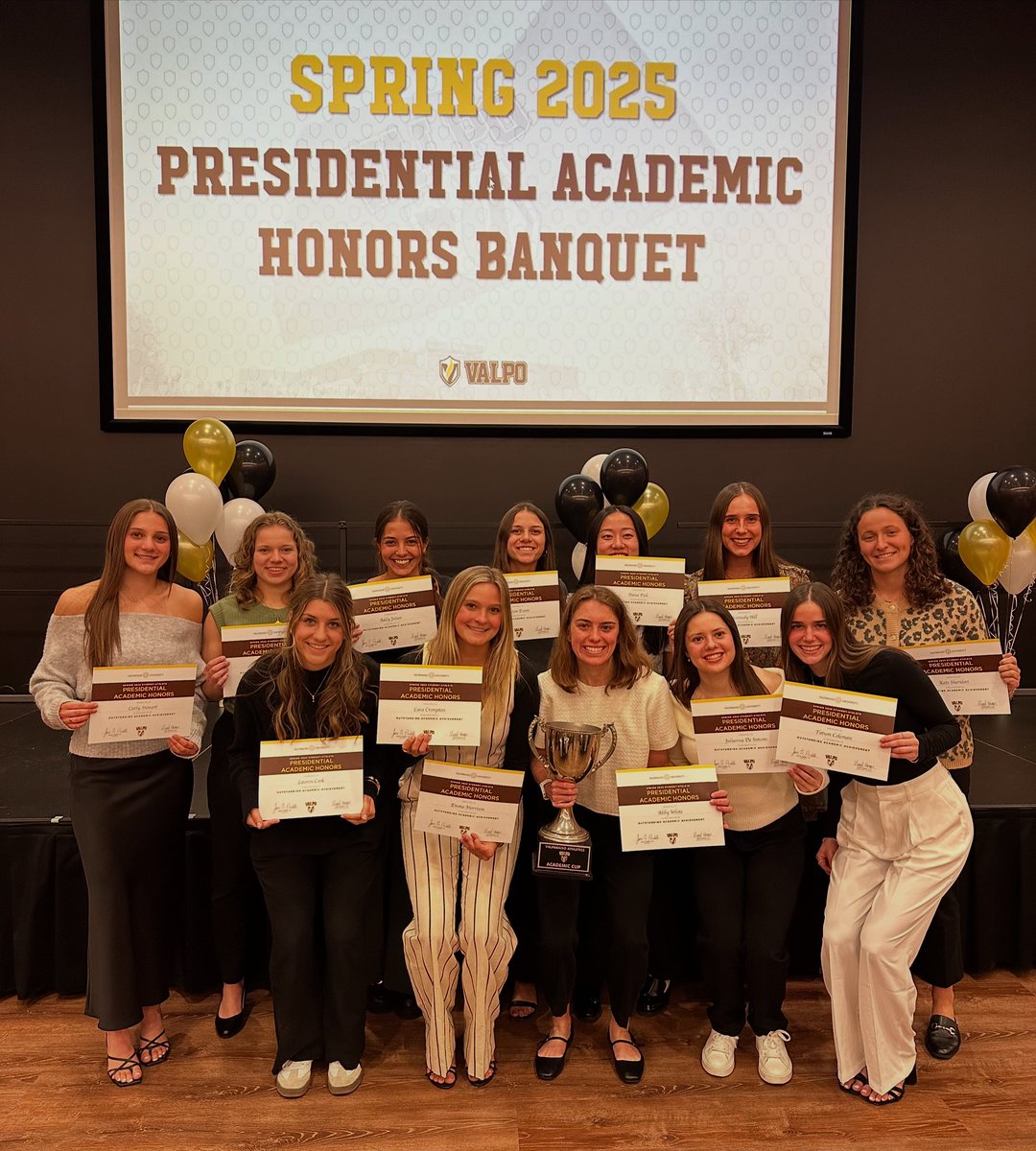 Valpo Women's Soccer (@valpowso) on Twitter photo Finally after years of coming oh so close, our team captured the <a href="/valpoathletics/">Valpo Athletics</a> Academic Cup!! 🏆🏆🏆
Congrats to all our Presidential Academic honorees & special shout out to Cara Crompton for her clean sweep of the @valpocob awards!!! Business woman!!
#GoValpo #RollBeacs Finally after years of coming oh so close, our team captured the <a href="/valpoathletics/">Valpo Athletics</a> Academic Cup!! 🏆🏆🏆
Congrats to all our Presidential Academic honorees & special shout out to Cara Crompton for her clean sweep of the @valpocob awards!!! Business woman!!
#GoValpo #RollBeacs