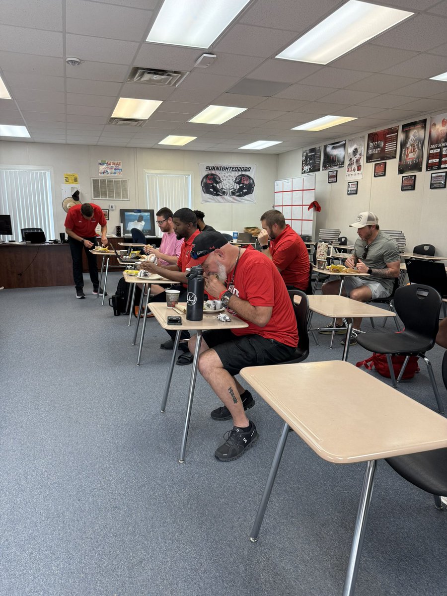 CREEKSIDE FOOTBALL (@creekside_fb) on Twitter photo Huge thank you to North Florida Oral & Facial Surgery for sponsoring our Coaching Staff dinner! Your support means the world to our team. Here's to a strong season ahead! βοΈπΒ π‘οΈ
#WorktoWinΒ #CreeksideKnights <a href="/CreeksideATH/">Creekside Athletics π‘βοΈ</a> <a href="/Coach_McIntyre/">Coach Sean McIntyre</a> <a href="/Coach_JTucker2/">Joshua Tucker</a> Huge thank you to North Florida Oral & Facial Surgery for sponsoring our Coaching Staff dinner! Your support means the world to our team. Here's to a strong season ahead! βοΈπΒ π‘οΈ
#WorktoWinΒ #CreeksideKnights <a href="/CreeksideATH/">Creekside Athletics π‘βοΈ</a> <a href="/Coach_McIntyre/">Coach Sean McIntyre</a> <a href="/Coach_JTucker2/">Joshua Tucker</a>