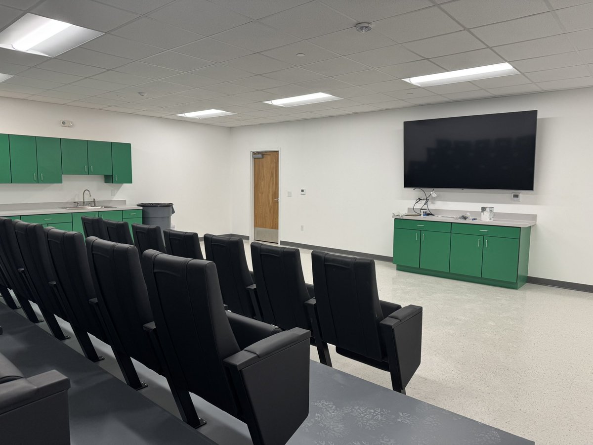 Jay Del Castillo (@coachjaydel1) on Twitter photo Incredibly thankful for our community and booster club. Big things continue to happen here! We have one of the nicest film room around and we aren’t finished with it yet!!! Just wait for the locker room & weight room updates It’s great to be a dragon! <a href="/LPHSDragonsFB/">Lake Placid Dragons Football</a> #onedragon Incredibly thankful for our community and booster club. Big things continue to happen here! We have one of the nicest film room around and we aren’t finished with it yet!!! Just wait for the locker room & weight room updates It’s great to be a dragon! <a href="/LPHSDragonsFB/">Lake Placid Dragons Football</a> #onedragon
