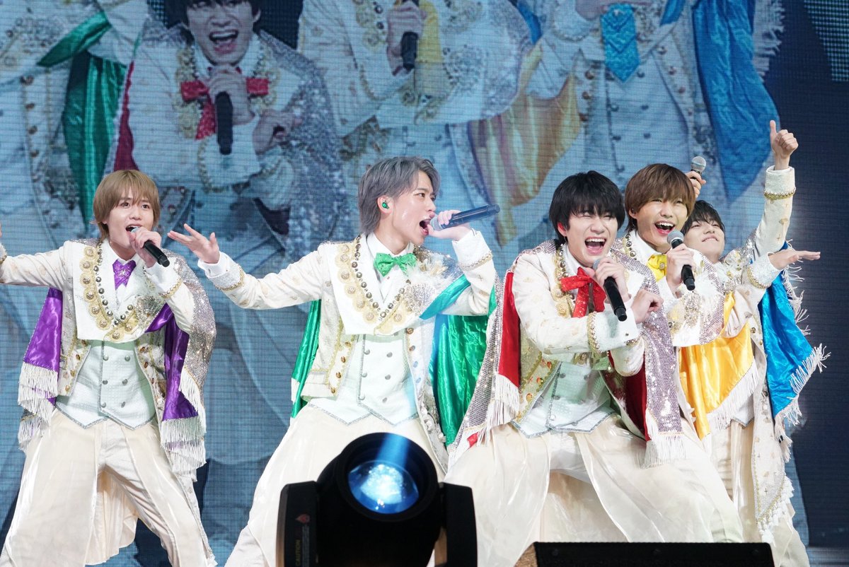 Lil_ikura's tweet image. この衣装に身を包むLilかんさいを見ることはもう無いということで1番大好きな衣装だった
アクスタにしてくれてありがとうな~~~🥲