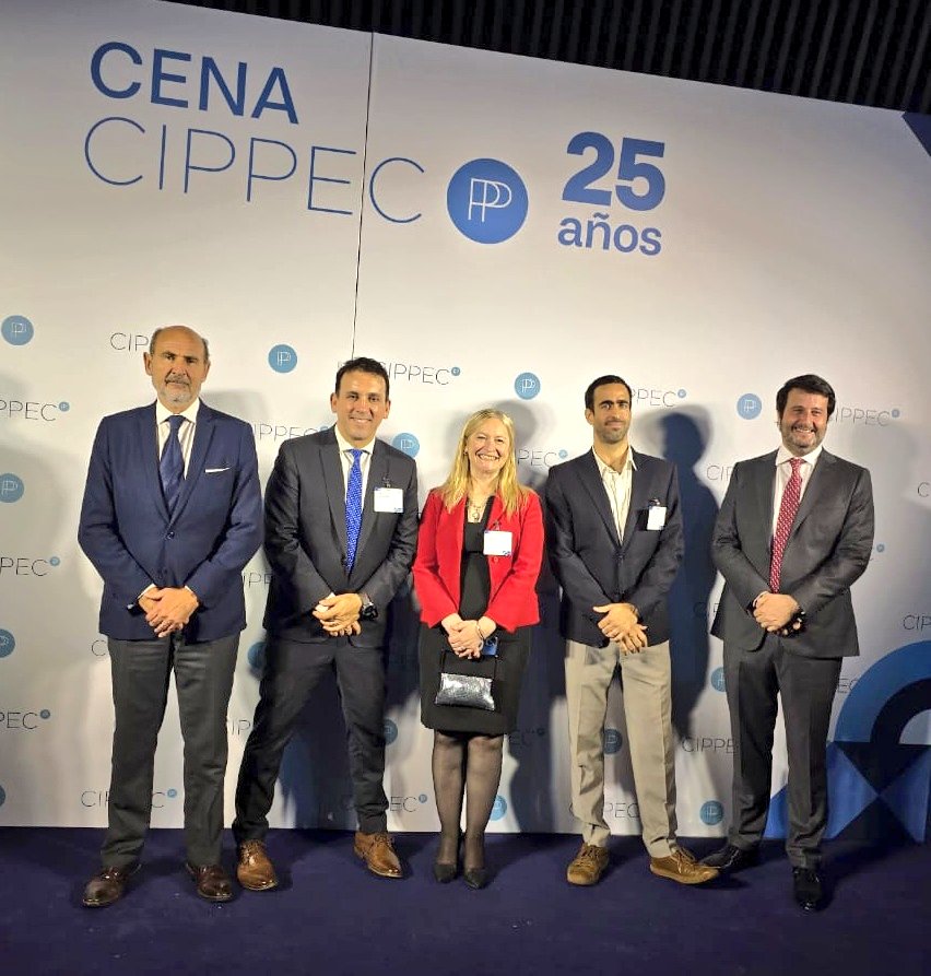 25 años de #CIPPEC
🤝 Con esta organización  trabajamos el Sistema de Alerta Temprana y estamos desarrollando proyectos para un nuevo modelo de escuela secundaria.