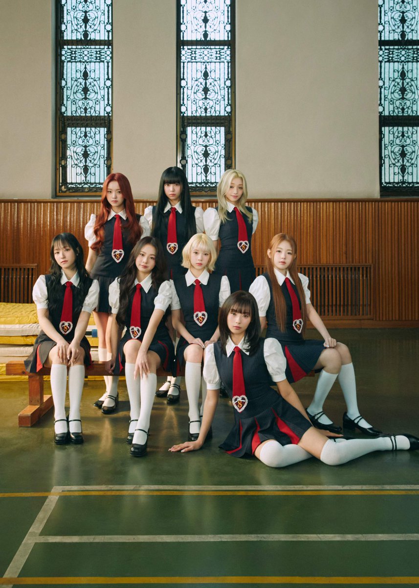 fnfent_official's tweet photo. [📰] 유니스, 교복 콘셉트는 필승 조합..'스위시'한 10대 소녀의 하이틴 감성

🔗 https://t.co/8JQi9fC3sg

#UNIS #유니스
#SWICY #스위시 https://t.co/LufWeG6dlu
