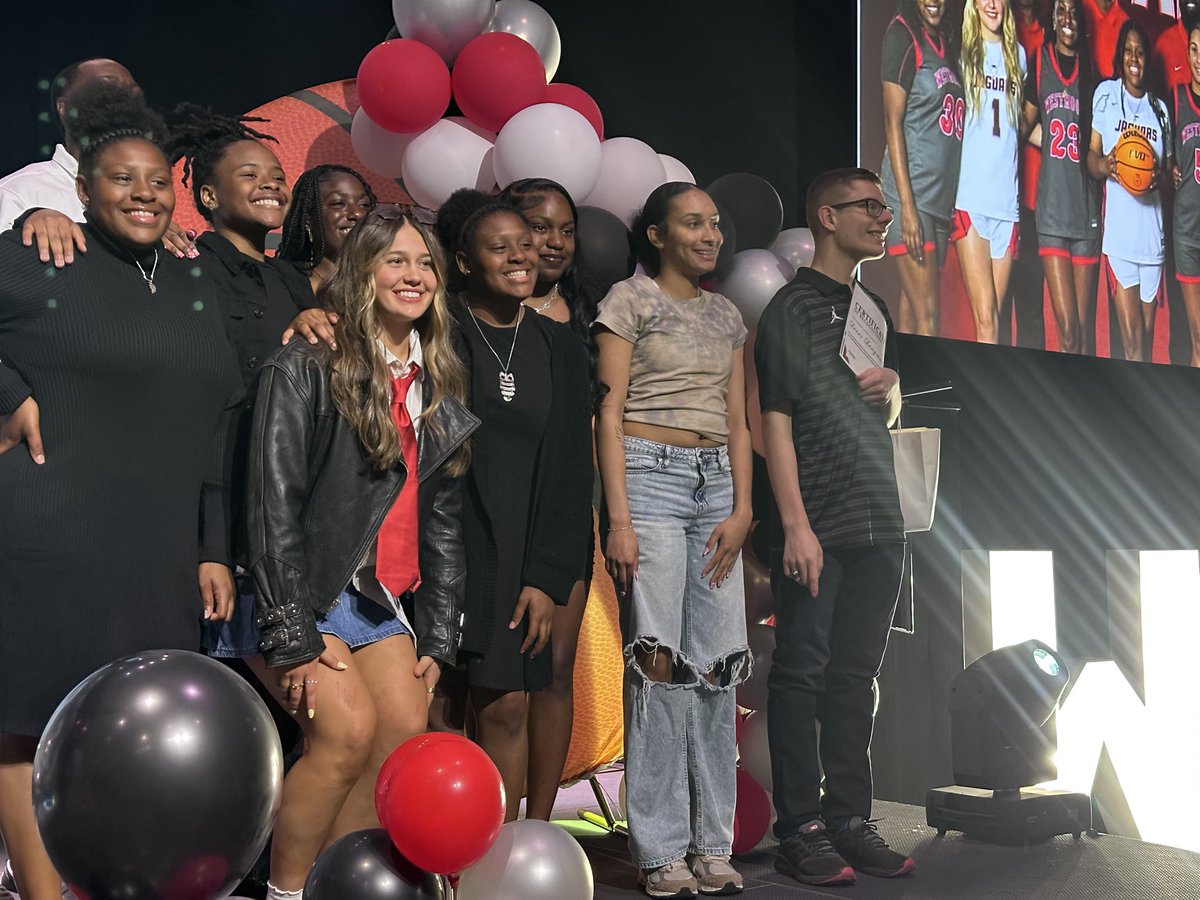 What a beautiful Junior year of basketball for Westmoore. I am so grateful to all the memories and lessons this season held. I will miss these seniors so much, but look forward to witness the path God has for them!@WHSWBB