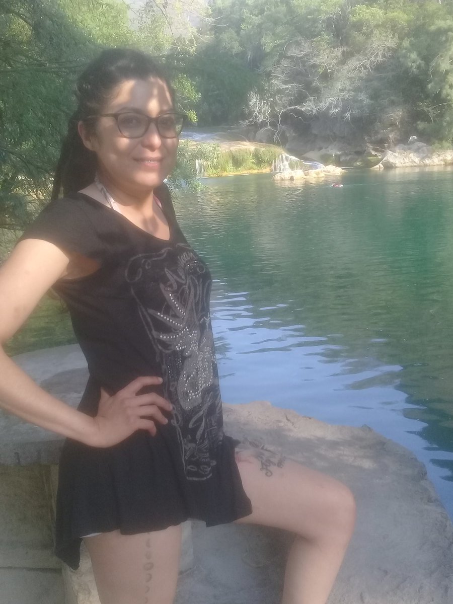 ClauSlut's tweet photo. (C): No me cansare de decirlo pero que rico es coger al aire libre, en un lugar tan hermoso lleno de naturaleza y la probabilidad de que te descubran🤤

#cumtributeِs #cocktributes #putimuñeca #perrainfiel #putitadetodos #cumdump #infiel #Putita #zorra #cumslut #putasmexicanas https://t.co/N17vnjEPGe