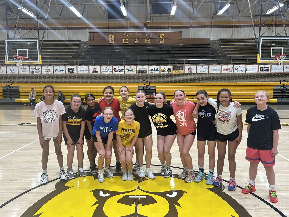 Our Bears Skills Academy started back up tonight and it was full of great energy! Love this group of girls working to get better! Never too late to join. Next one is Wednesday at 5pm!