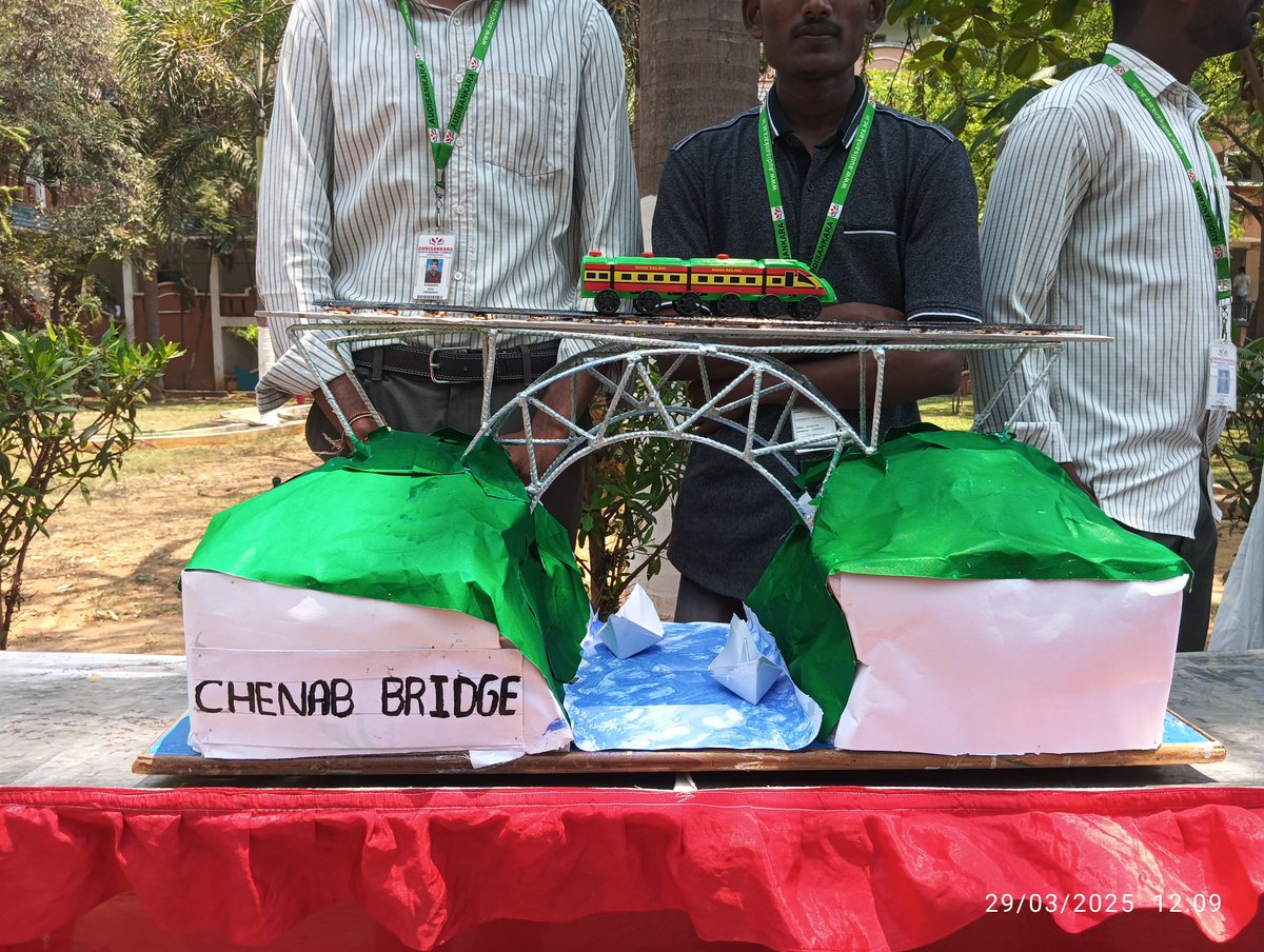 ascet49495's tweet photo. Successfully organised a one day  model exhibition by the department of civil engineering in collaboration with ACIC-ASIIC under ASCET IIC on March 29th, 2025. The founder chairman sri  Dr.Vanki Penchalaiah garu also visited all the models exhibited and appreciated the students. https://t.co/k68aiQ4kaJ