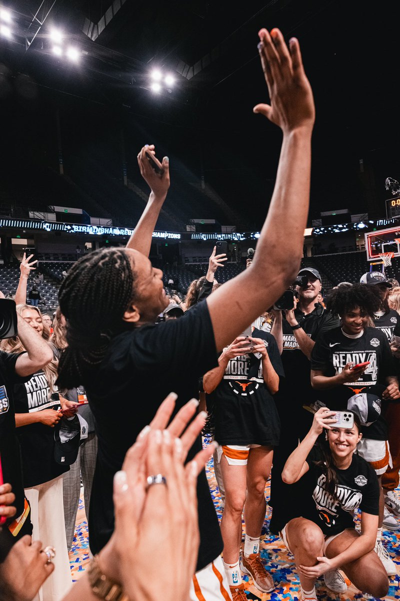 Taylor Brasher (@taylorbrasher) on Twitter photo the moment <a href="/MaddiewitdaB_/">Madison Booker</a> was named Birmingham Regional MOP:
She immediately proclaims “that’s all God, not me.” 👆
Very cool.
Praise the Lord & Hook ‘em Horns! the moment <a href="/MaddiewitdaB_/">Madison Booker</a> was named Birmingham Regional MOP:
She immediately proclaims “that’s all God, not me.” 👆
Very cool.
Praise the Lord & Hook ‘em Horns!