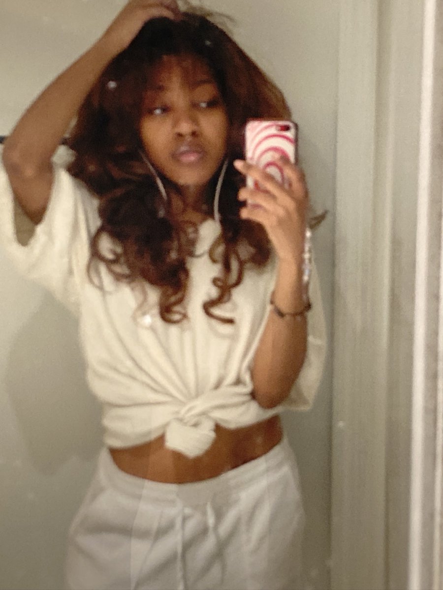 br4tzcore's tweet image. happy #tdov to this nonbinary right here ! &amp;lt;3 real proud of this guy ⊹ᩍ⊹  ׁ｡