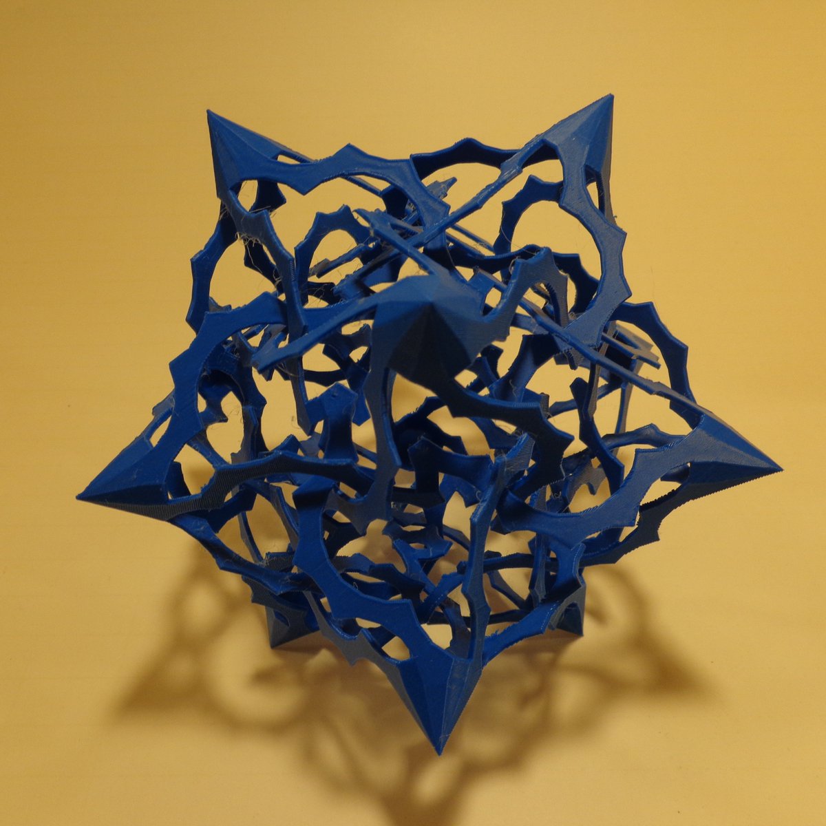 AlbertPCarpent1's tweet photo. 3D print of a Hart dodecahedral polyknot inspired by sculptor George Hart #mathart #3dprinting #3dprintedmath #math #topology #knots #knottheory #geometry #polyhedra https://t.co/hRU0p3MOyc